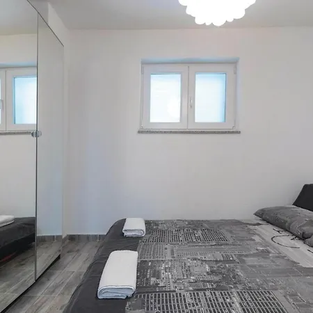 One-bedroom In *