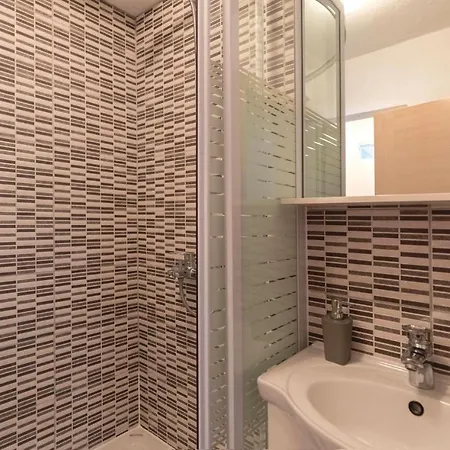 아파트 One-bedroom In